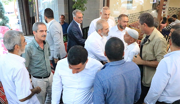AK Parti Diyarbakır teşkilatı Sur’da vatandaşla bir araya geldi