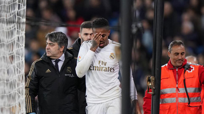 Real Madrid’de bir sakatlık şoku daha! Real Madrid’de bir sakatlık şoku daha!