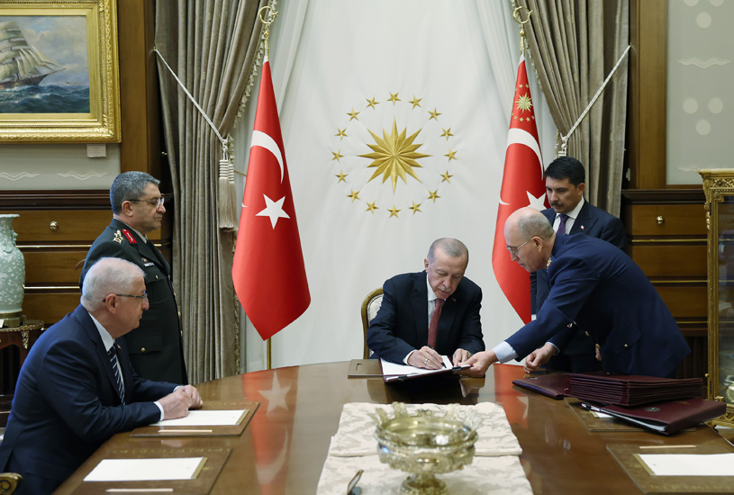 Cumhurbaşkanı Erdoğan’dan YAŞ kararı sonrası ilk paylaşım
