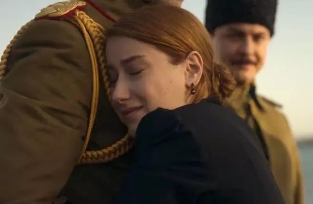 Hazal Kaya’dan ‘Atatürk dizisi’ sorusuna yanıt