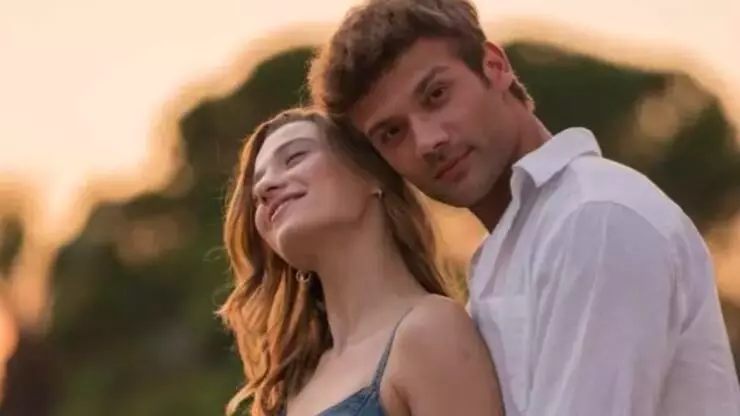 Dönence’nin setinden aşk çıktı! Dönence’nin setinden aşk çıktı!
