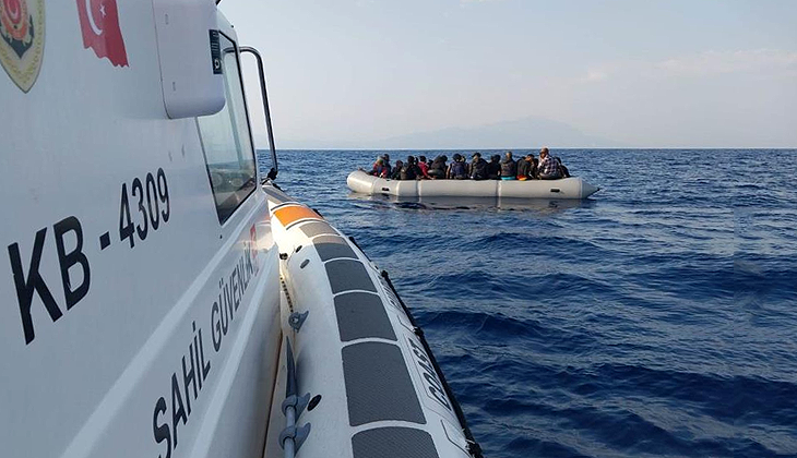 Yunanistan’ın ittiği göçmenleri Sahil Güvenlik kurtardı