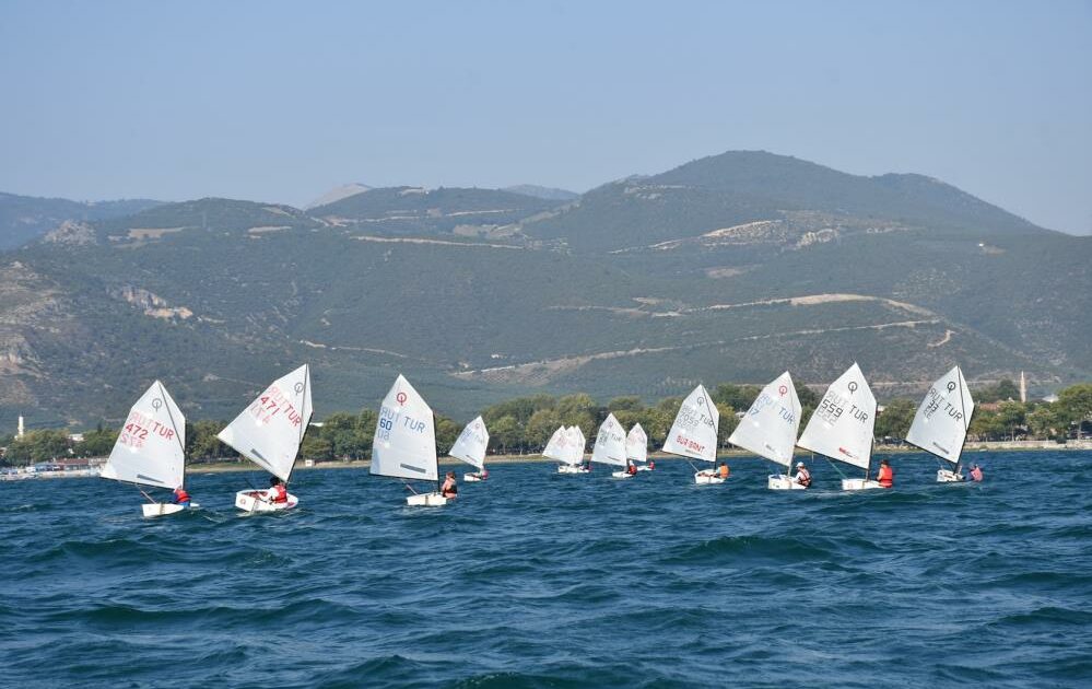 Bursa’da heyecan dolu yelken yarışları