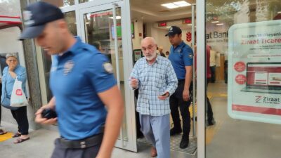 Bursa’da dolandırılmak üzere olan yaşlı adamı banka görevlileri ikna edemedi