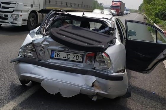 Bursa’da tır otomobile çarptı: 5 yaralı