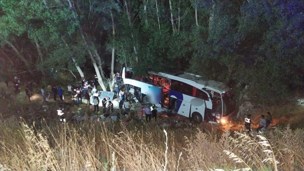 Yozgat’ta otobüs şarampole uçtu: 12 ölü, 19 yaralı