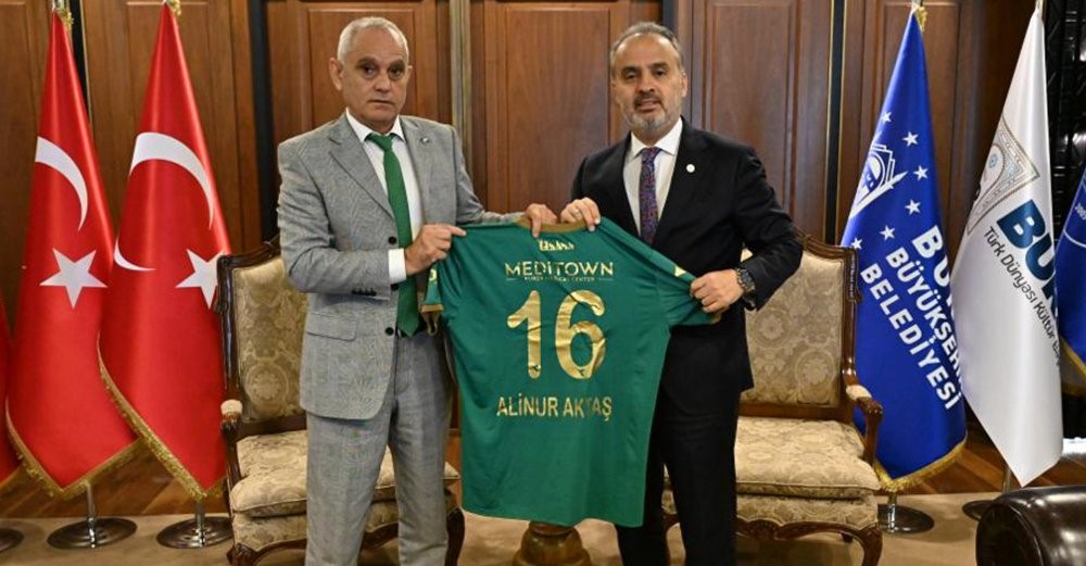 Bursaspor’dan Başkan Aktaş’a ziyaret Bursaspor’dan Başkan Aktaş’a ziyaret