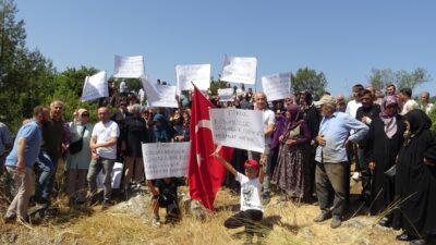 Bursa’da köylülerden eylem: Zehirlenmek istemiyoruz!