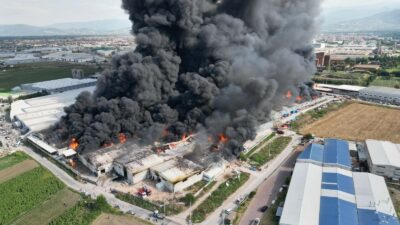 Bursa’da dev yangın: Fabrikaların zararı dudak uçuklatıyor!