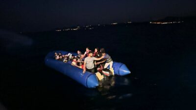 Ölüme terk edilen 80 kaçak göçmen kurtarıldı