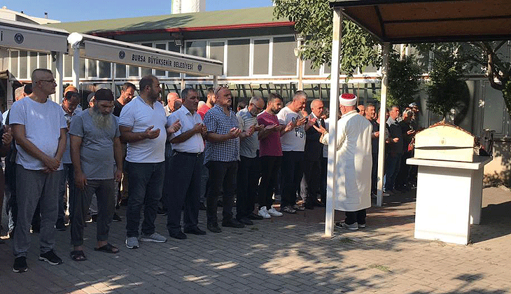 Bursa’da acı veda: 17 yaşındaki Yasemin toprağa verildi