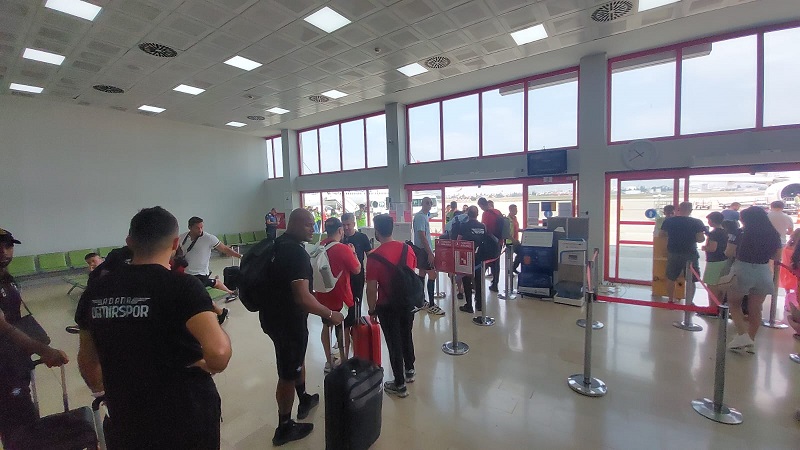 Adana Demirspor, tur için Hırvatistan’a gitti