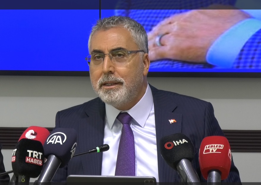 Çalışma Bakanı memur ve emekli zammı için tarih verdi