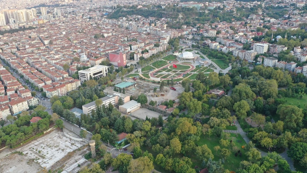 Bakan Aşkın Bak, Bursa Atatürk Spor Salonu için ne yanıt verdi?