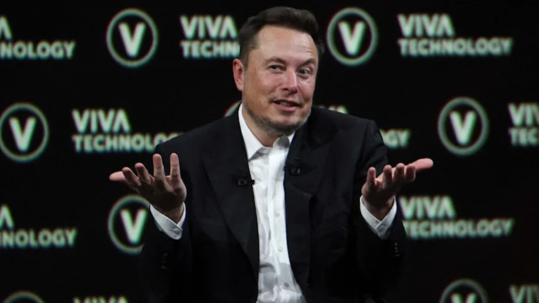 Elon Musk’ın babasından kafes dövüşü açıklaması: Aptalca bir numara