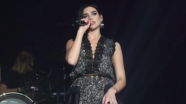 Dua Lipa’nın “karides” paylaşımına hayranlarından tepki