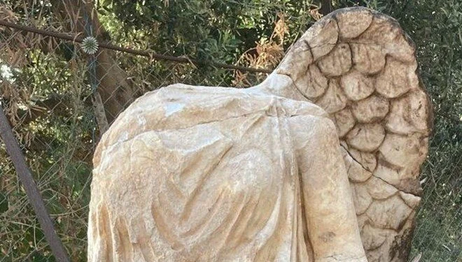 Alanya’da 1800 yıllık Zafer Tanrıçası heykeli bulundu