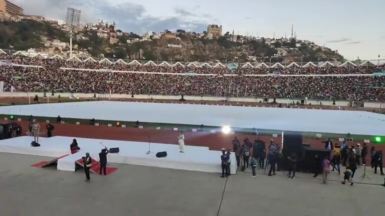 Madagaskar stadyumunda yaşanan izdihamda 12 kişi yaşamını yitirdi Madagaskar stadyumunda yaşanan izdihamda 12 kişi yaşamını yitirdi