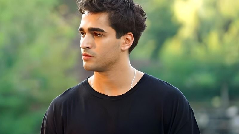 Mert Ramazan Demir’in yerine yeni yakışıklı