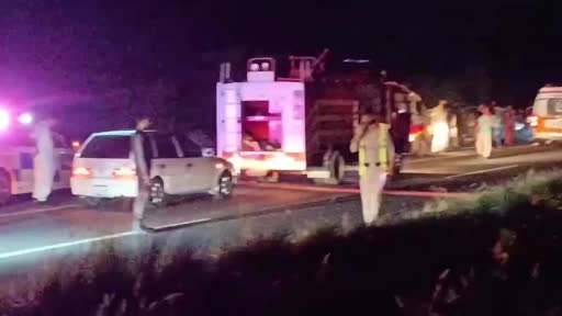 Kaza yapan otobüs yandı: 20 ölü, 15 yaralı