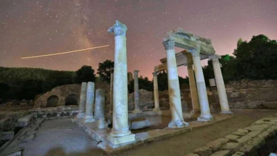 Antik kentte Perseid meteor yağmuru