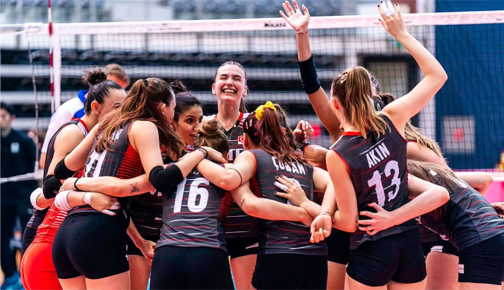Türkiye U19 Kız Voleybol Milli Takımı namağlup finalde