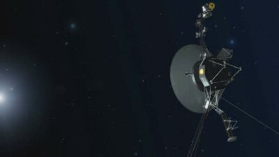 Voyager 2 uzay aracıyla iletişim kesildi