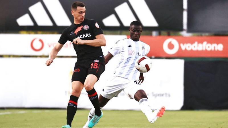 Eric Bailly ilk maçında sakatlandı