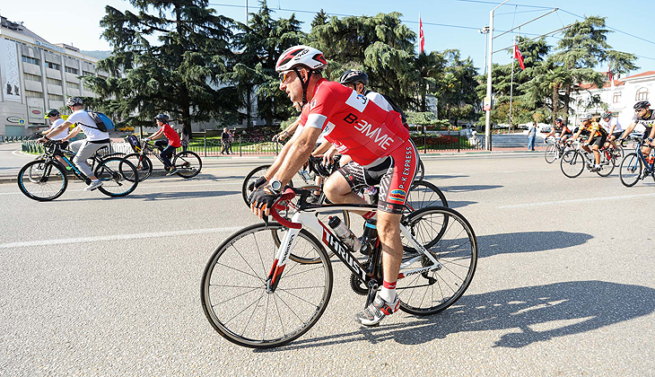 Cumhuriyet için Tophane’den Mudanya’ya pedal çevirdiler