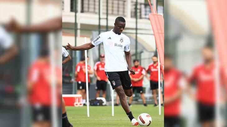 Eric Bailly: Zaha beni Galatasaray’a getirtmek istiyordu