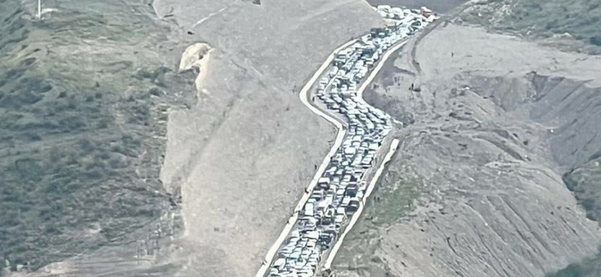 Azerbaycan, Karabağ’ı terk etmek isteyen Ermenilere güvenli geçiş sağlıyor