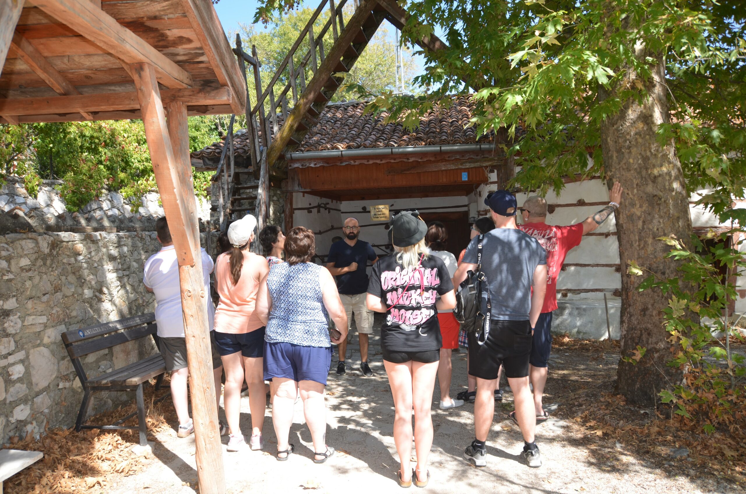 Antalya’da turistlerin yeni gözdesi 17 nüfuslu 800 yıllık Belenalan köyü