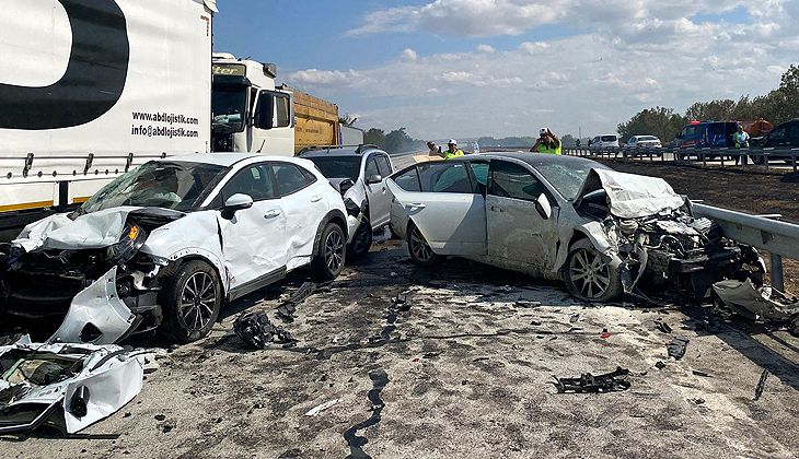 Yangın sonrası zincirleme trafik kazası: Ölü ve yaralılar var