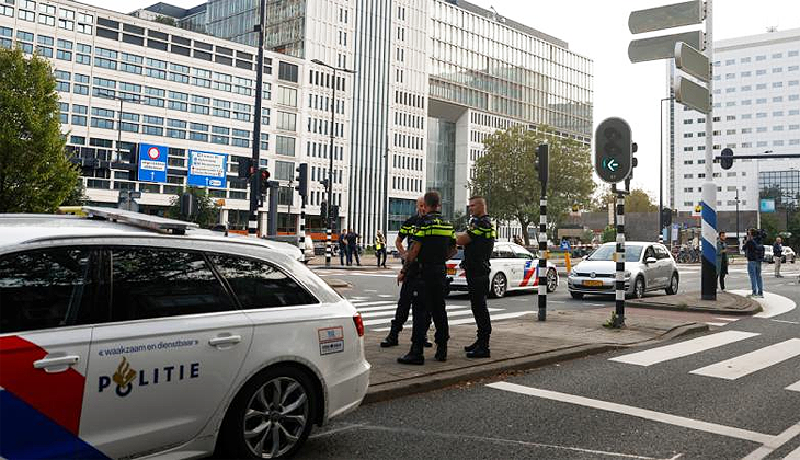 Hollanda’da silahlı saldırılar: Can kaybı var