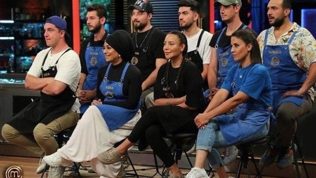 MasterChef’e veda eden isim herkesi şaşkına çevirdi! Gözyaşlarına boğuldu