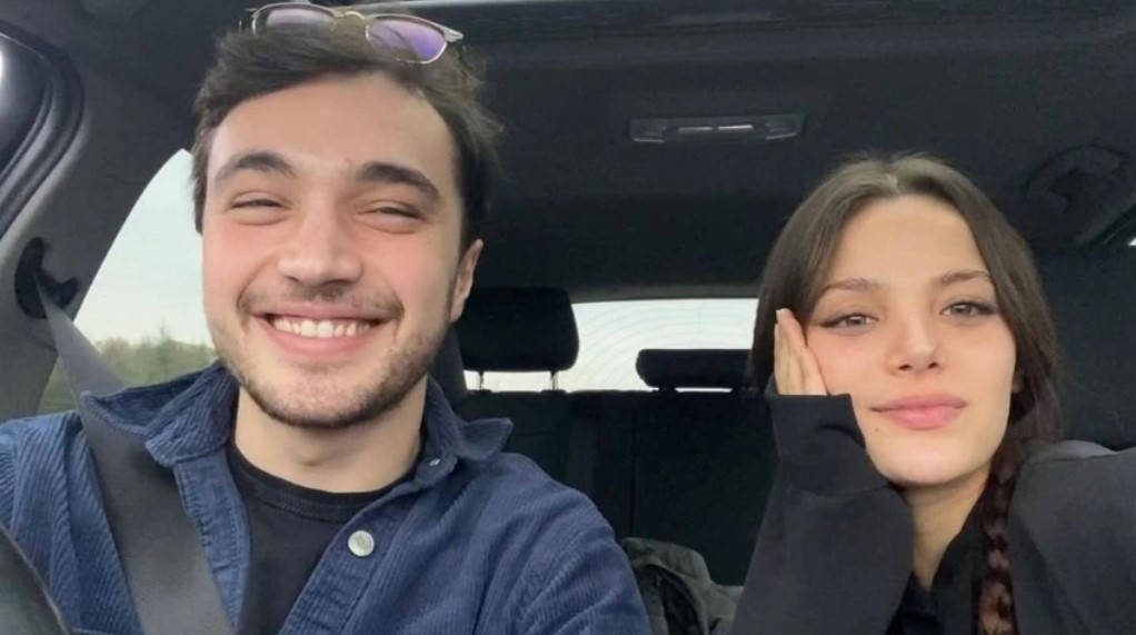 Bikinili pozu yüzünden işini kaybetmişti… Leyla Tanlar sevgilisi Burak Dakak ile nişanlandı