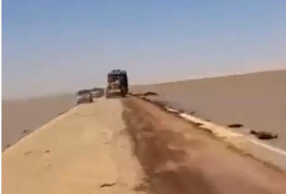 Sahra Çölü’nde göl oluştu!