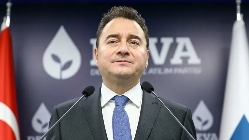 Babacan: 4 kez faiz arttı, Erdoğan susuyor