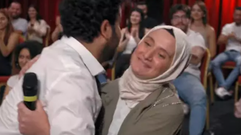Hasan Can Kaya, öğretmenin boşanma nedenini duyunca dayanamadı