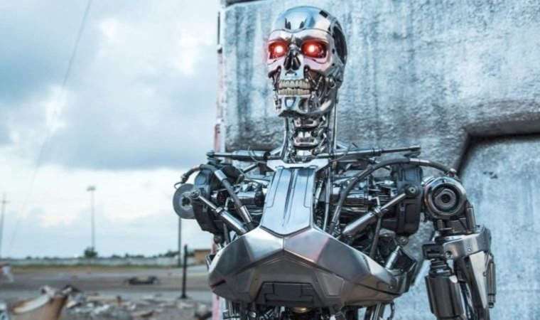 Bu robot işini bitirdikten sonra eriyerek kendini imha ediyor