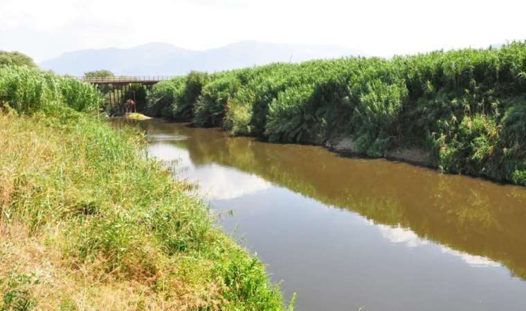 Gediz Nehri için tehlike çanları çalıyor: Kirlilik 4. dereceye ulaştı