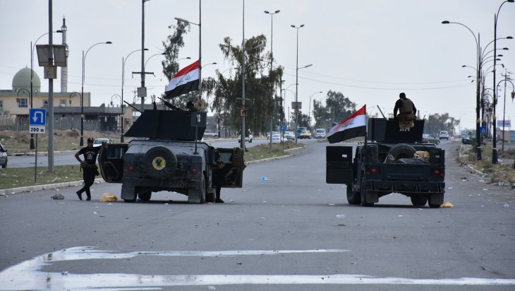Kerkük’te Irak ordusuna ait konvoy taşlandı