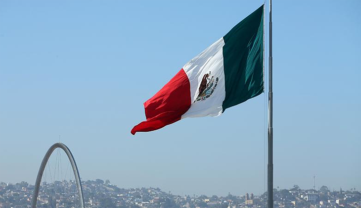 Meksika’da helikopter düştü: 3 ölü