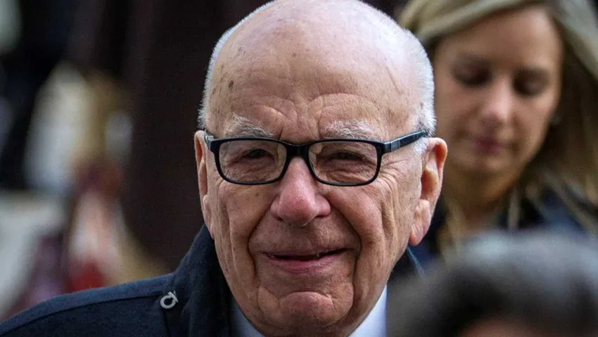 Rupert Murdoch Fox News başkanlığını bıraktı