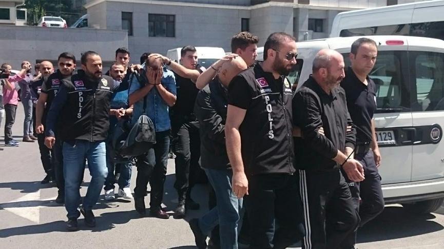 Adana’da ‘Şirinler’ çetesine operasyon