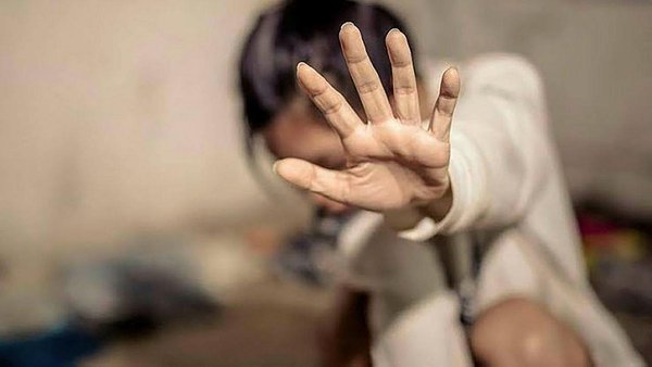 Oğlunun kız arkadaşına tecavüz eden baba yakalandı