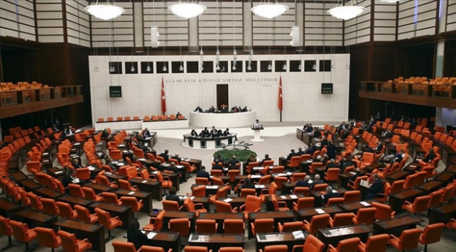 TBMM Genel Kurulunda HEDEP’ten kürsü işgali
