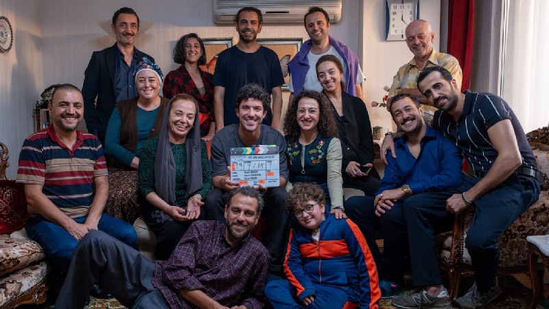 “İyi Bir Aile Değiliz” filminin çekimleri başladı “İyi Bir Aile Değiliz” filminin çekimleri başladı