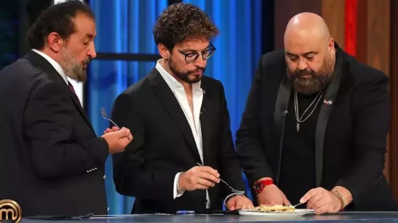 MasterChef’te şaşırtan ayrılık; en iddialı yarışmacı veda etti!