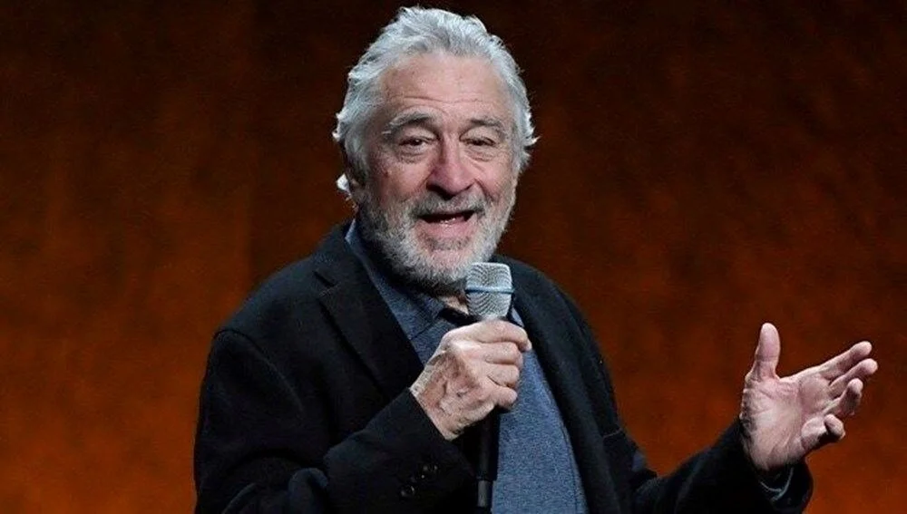 Robert De Niro’nun başı eski asistanıyla dertte